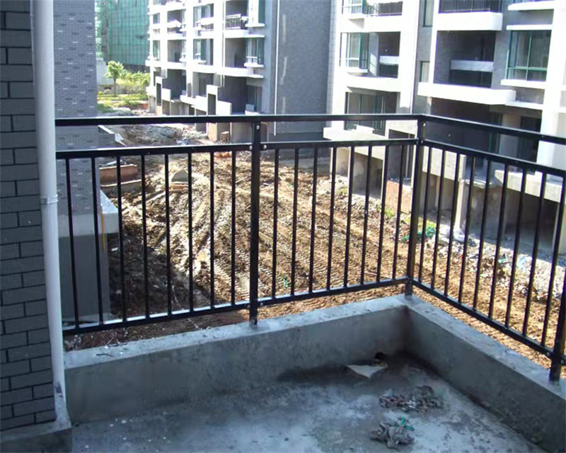 L型陽臺護欄亮面黑